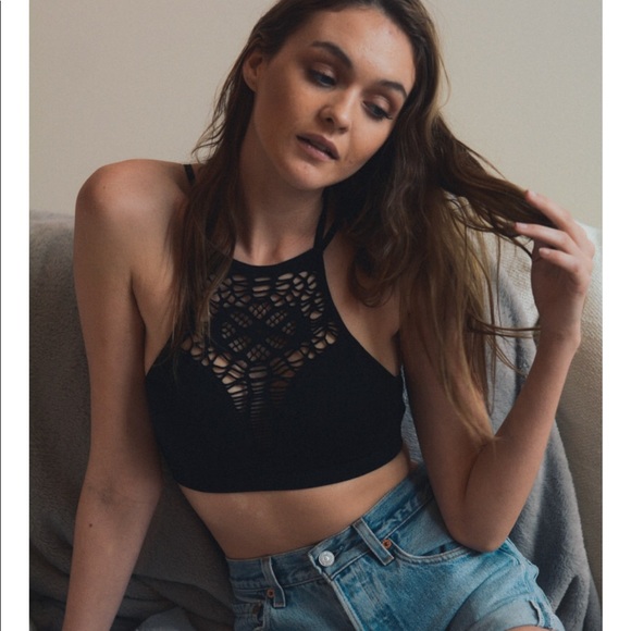 PLUS SIZE Floral Cut Out BRALETTE - Picture 7 of 8